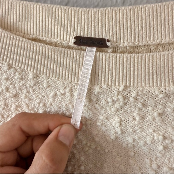 Free People "Found My Friend" Boucle Knit Sweater Pullover Women's Large - Picture 5 of 9